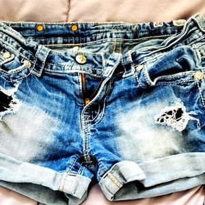 Miss Me denim short sz 28